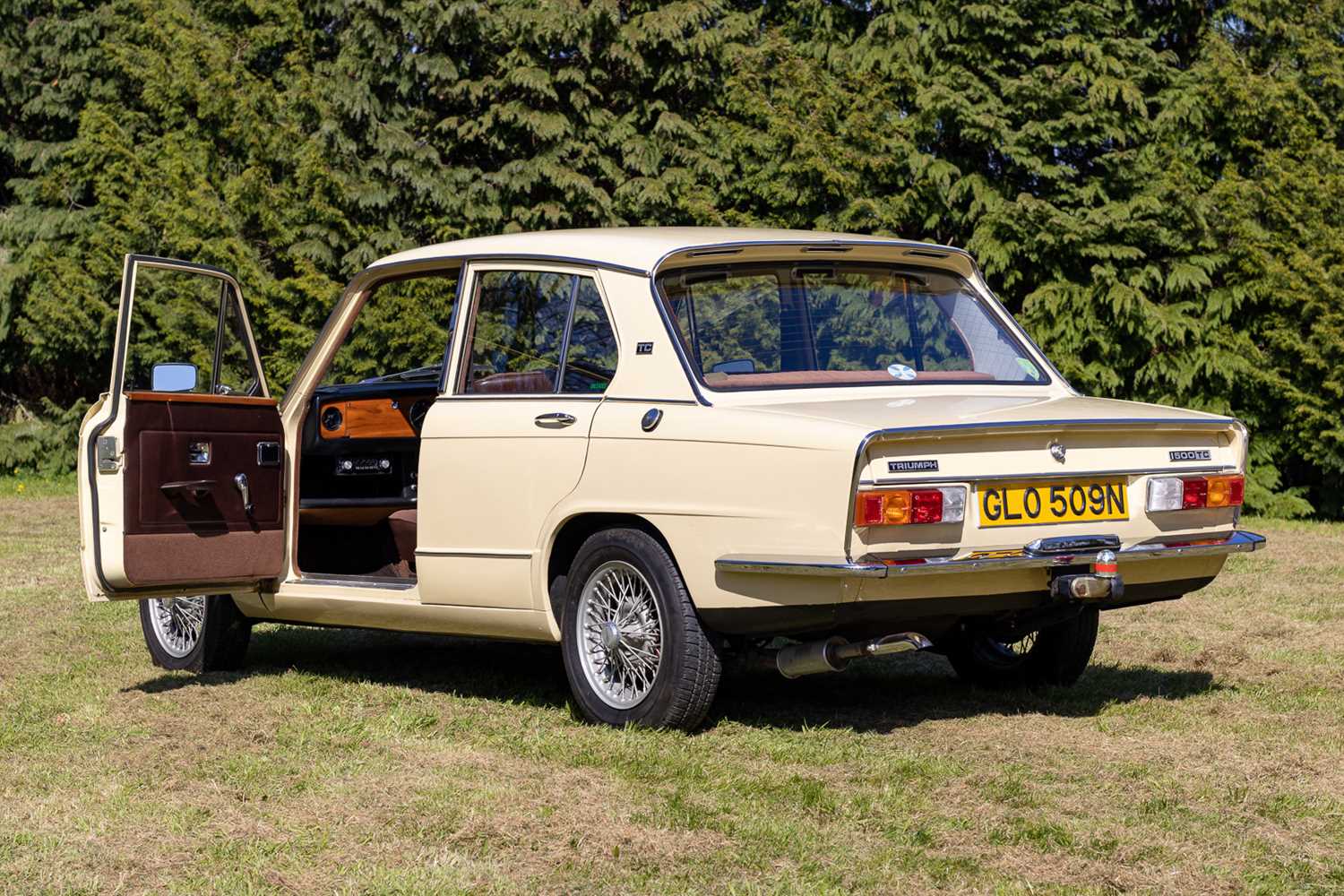 Triumph 1500 Rear Lot 67 - 1975 Triumph 1500 TC