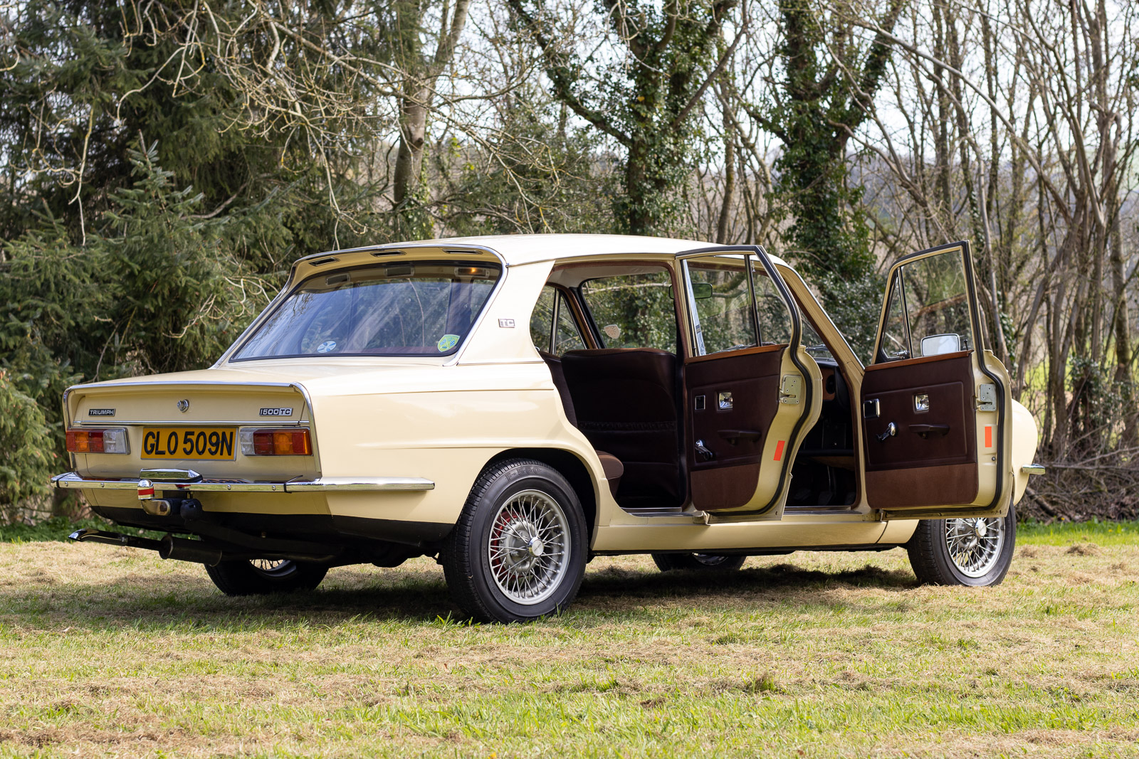 Triumph 1500 Rear Lot 67 - 1975 Triumph 1500 TC
