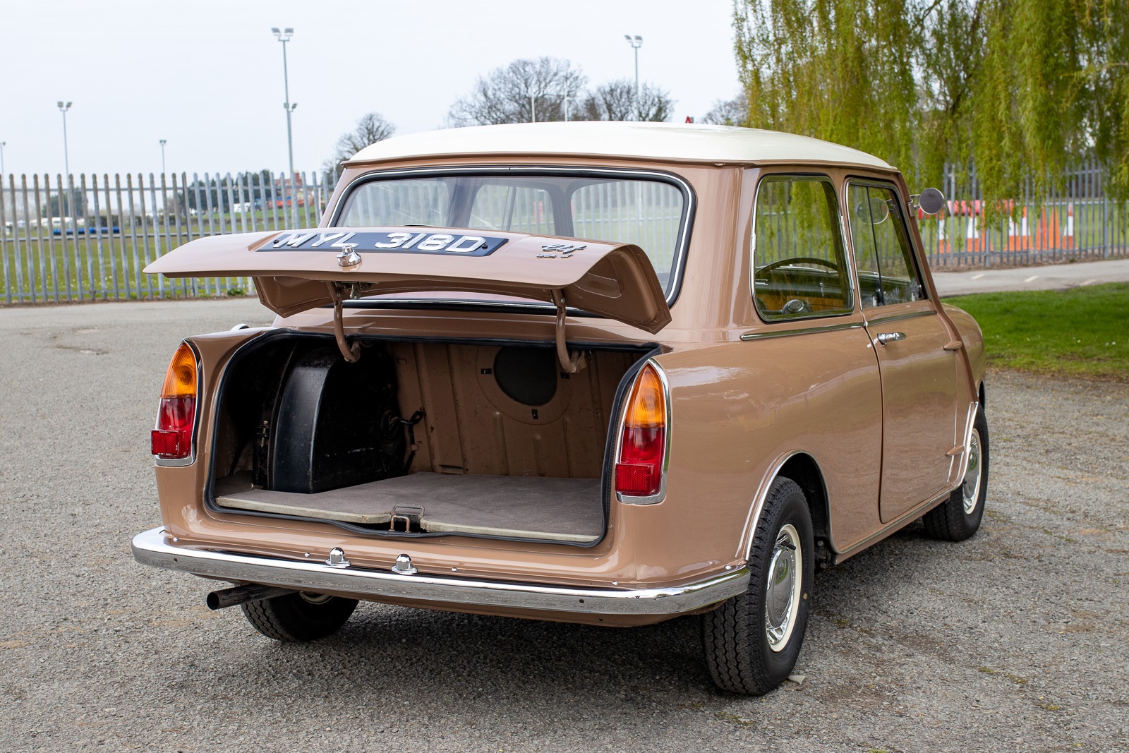 Yellow Riley Elf Lot 60 - 1966 Riley Elf