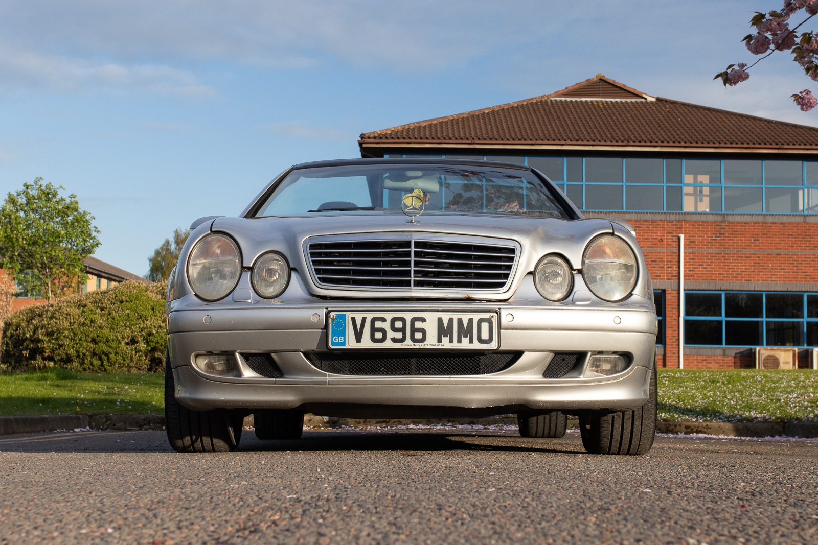 Lot 51 - 1999 Mercedes-Benz CLK 430 Avantgarde