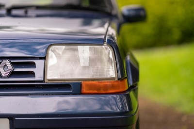 Lot 105 - 1990 Renault 5 GT Turbo Raider