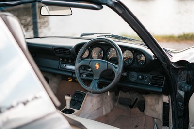 Lot 116 - 1990 Porsche 911 Carrera 2 Targa
