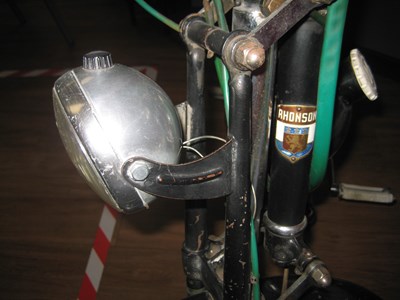Lot 101 - 1950s Rhonson Rhonsonnette Cyclemotor