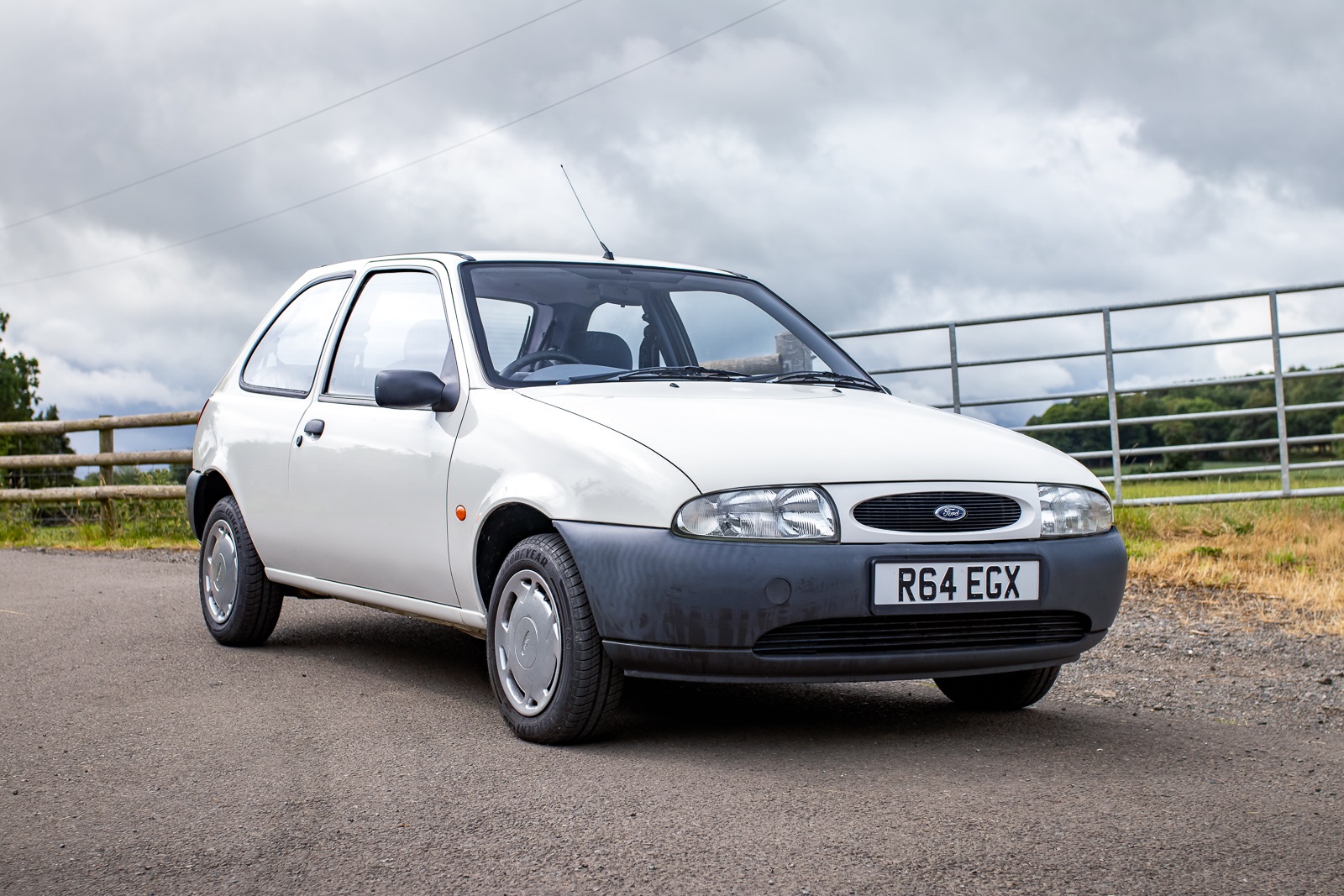 Lot 104 - 1997 Ford Fiesta Encore