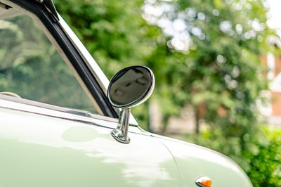 Lot 107 - 1991 Nissan Figaro