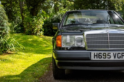 Lot 97 - 1990 Mercedes-Benz 300 E 4matic