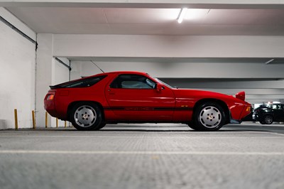 Lot 114 - 1986 Porsche 928 S2