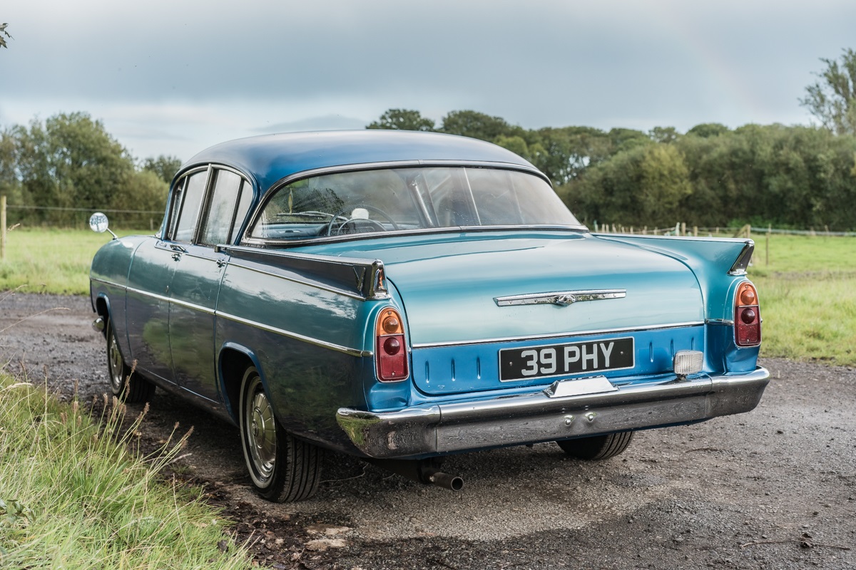 Lot 77 1962 Vauxhall Cresta PA Saloon Lot 77 1962 Vauxhall Cresta PA Saloon