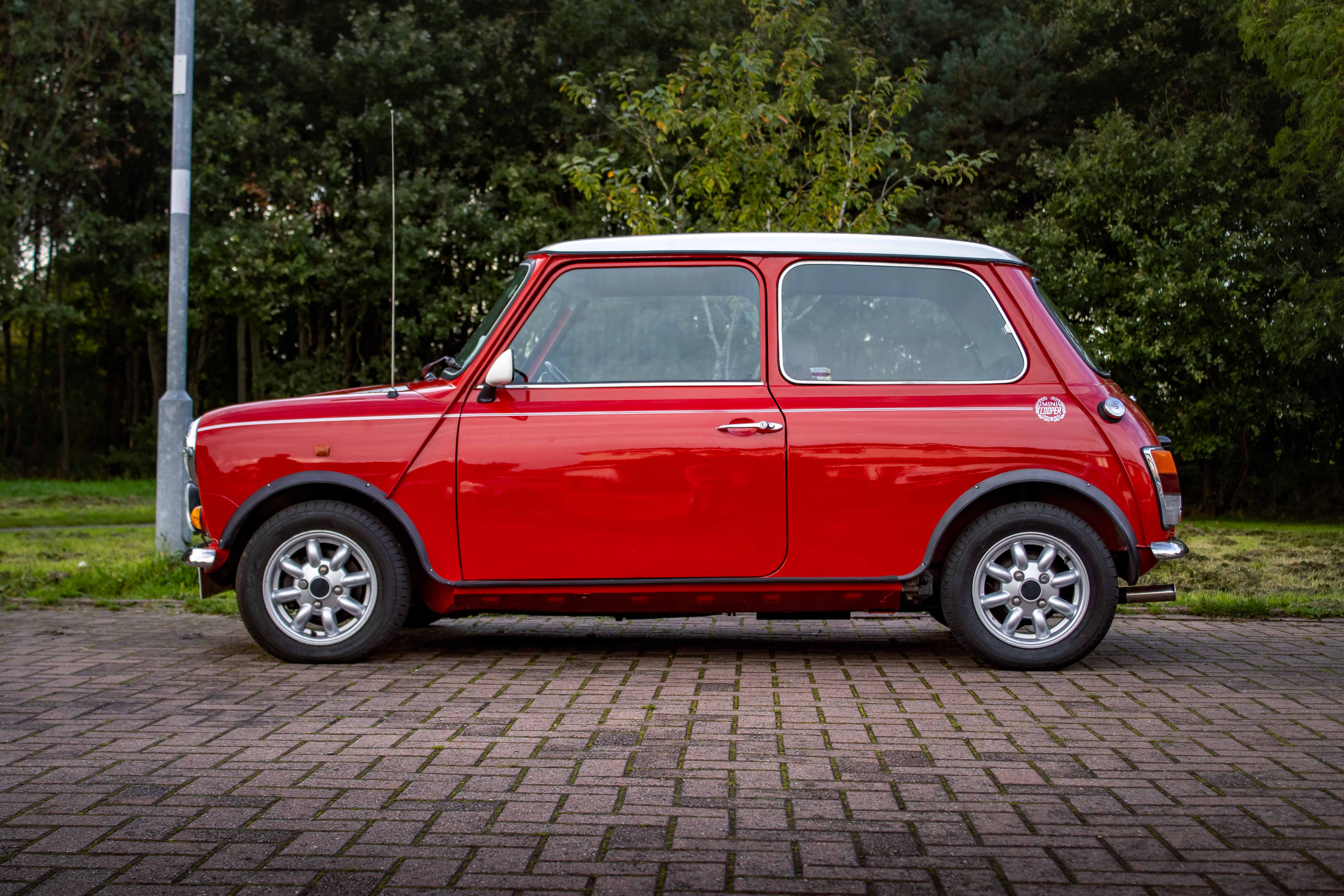 Lot 63 - 1993 Rover Mini Cooper SPI
