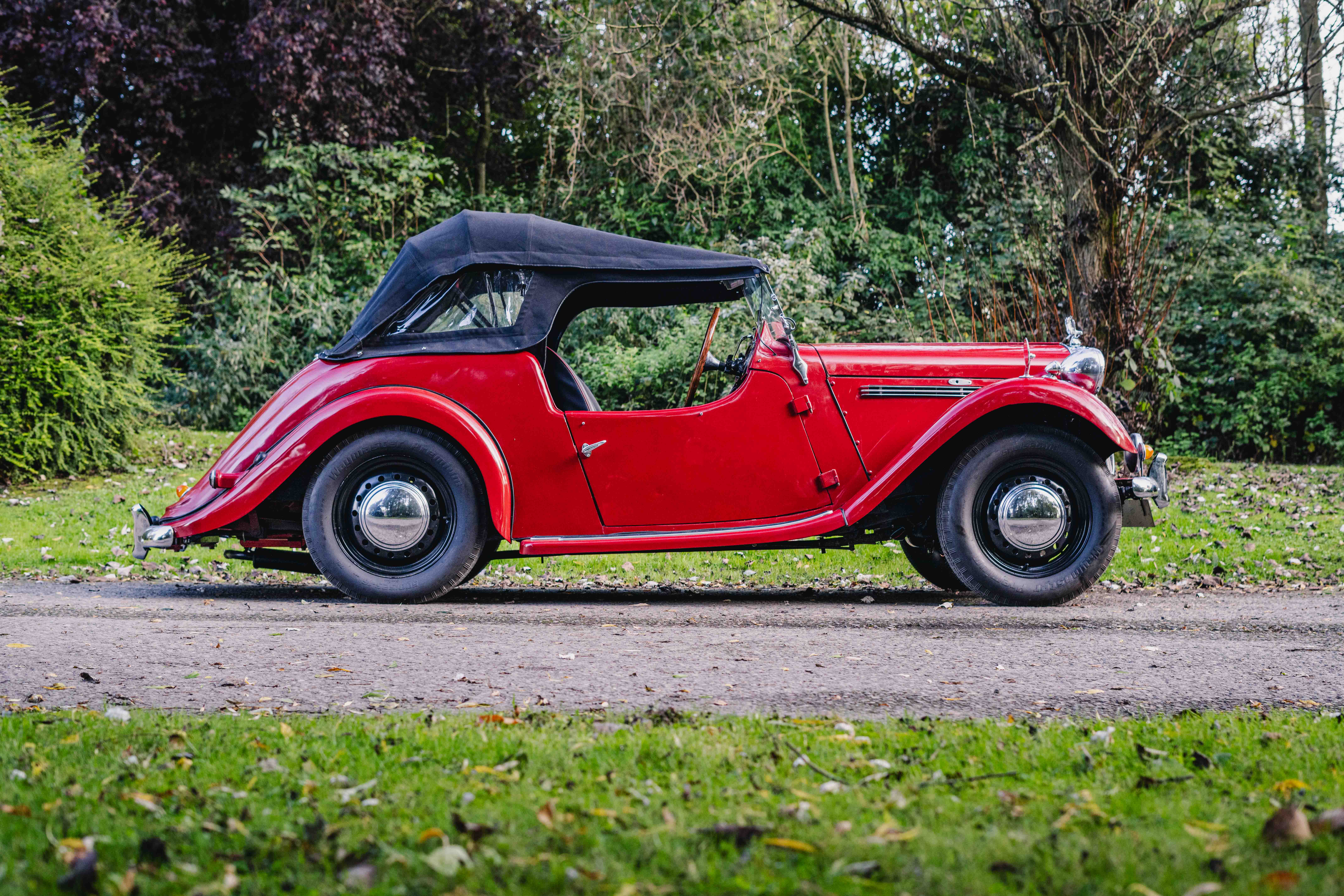 Automobil Singer Lot 51 - 1951 Singer 9 Roadster 4AB