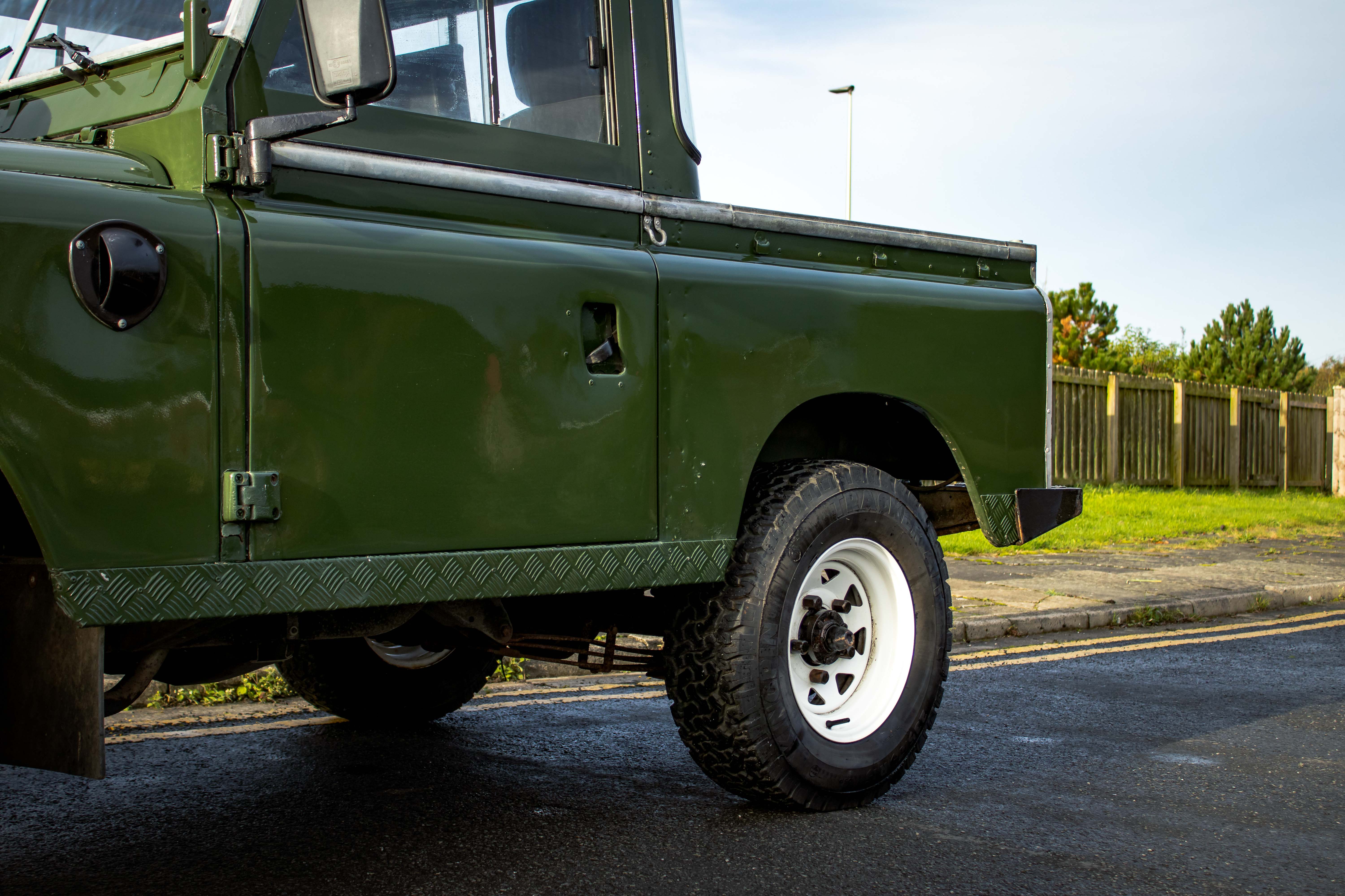 Lot 70 - 1972 Land Rover 88 Series III
