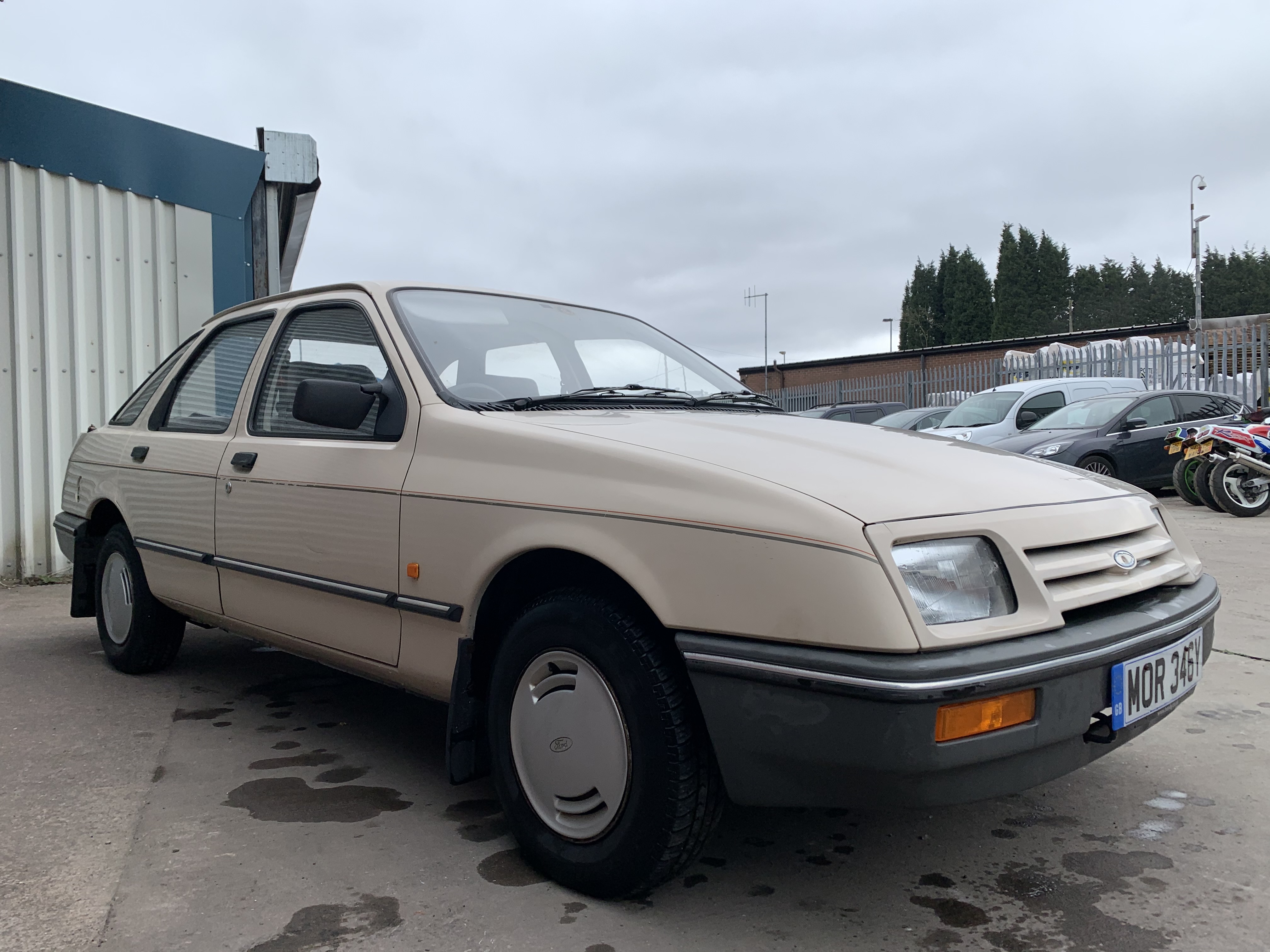 Lot 62 1983 Ford Sierra 1 6 L lot-62-1983-ford-sierra-1-6-l