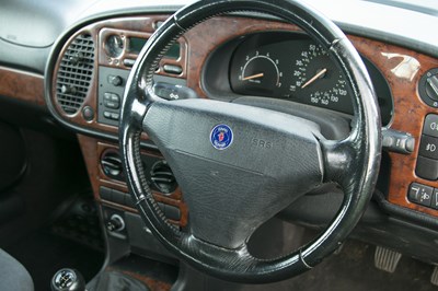 Lot 6 - 1998 Saab 900