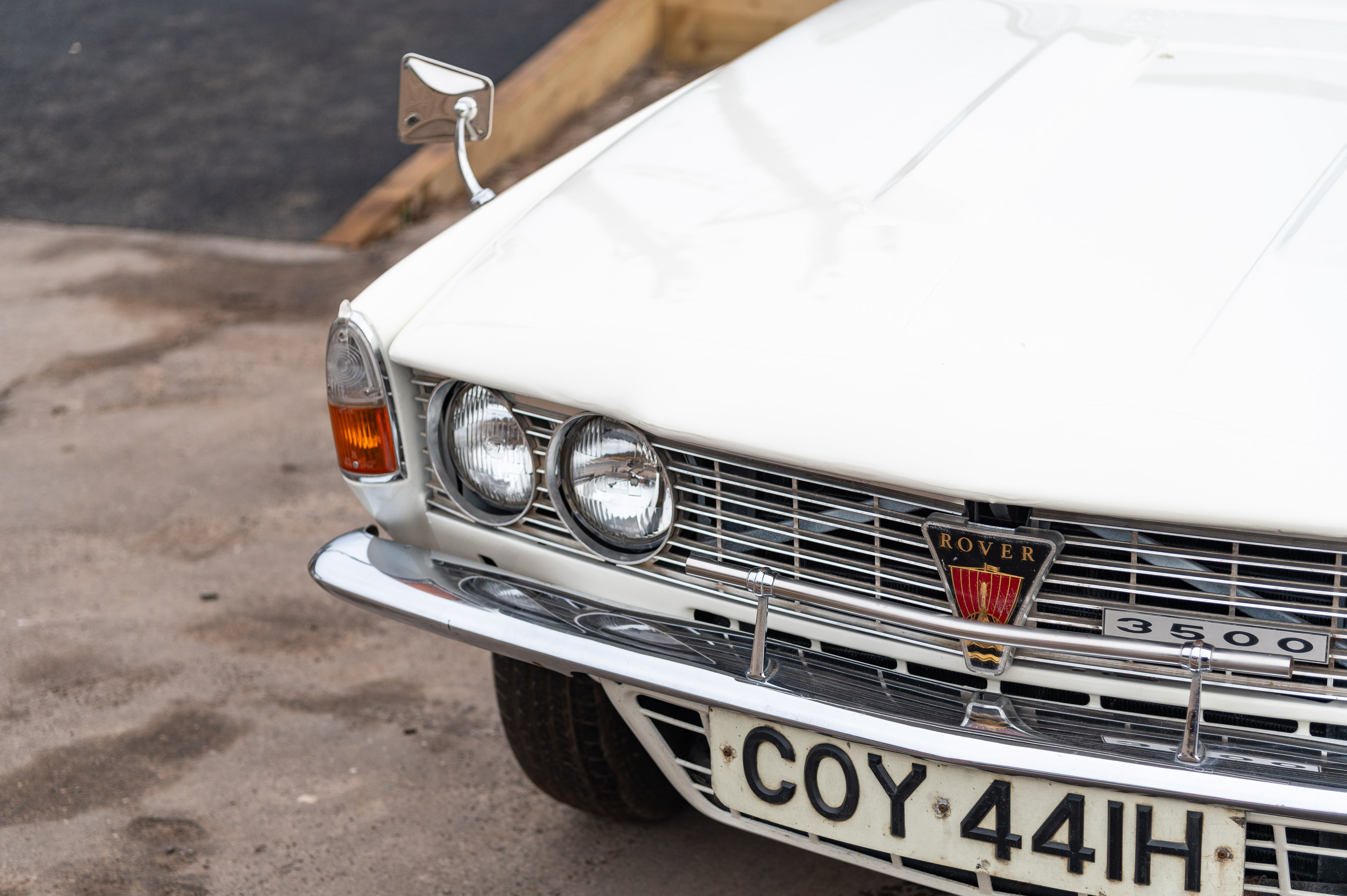 Lot 19 - 1969 Rover P6 3500