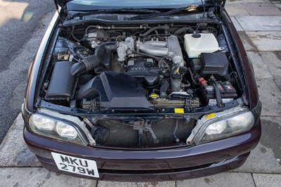 Lot 8 - 2000 Toyota Chaser