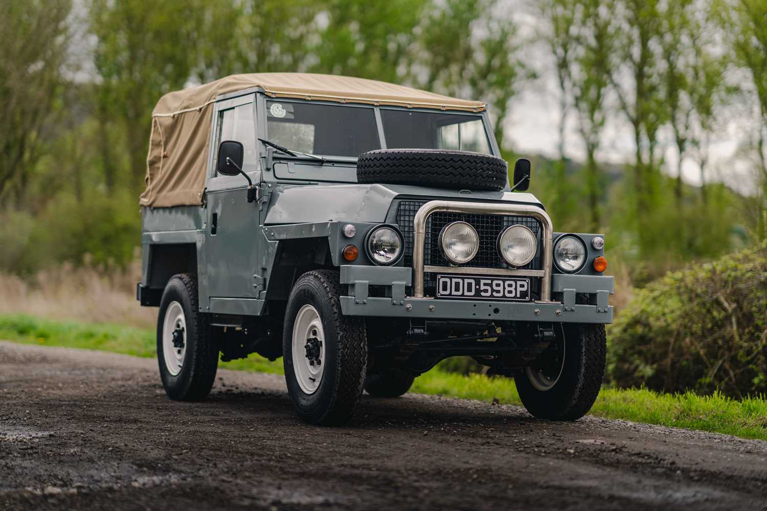 Lot 55 - 1976 Land Rover Lightweight Series III