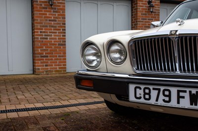 Lot 1 - 1986 Jaguar Sovereign V12 HE