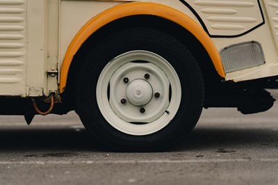 Lot 89 - 1970 Citroen HY Van