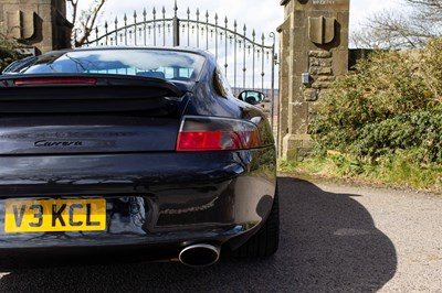 Lot 76 - 2003 Porsche 911 Carrera