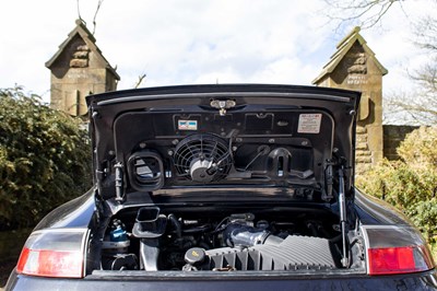 Lot 76 - 2003 Porsche 911 Carrera