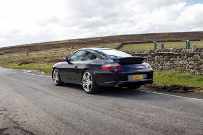 Lot 76 - 2003 Porsche 911 Carrera