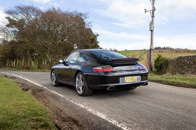 Lot 76 - 2003 Porsche 911 Carrera