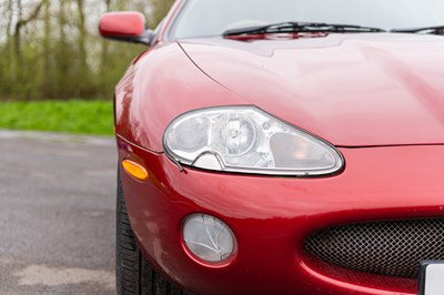 Lot 17 - 2002 Jaguar XK8