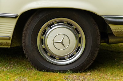 Lot 61 - 1974 Mercedes 350SL