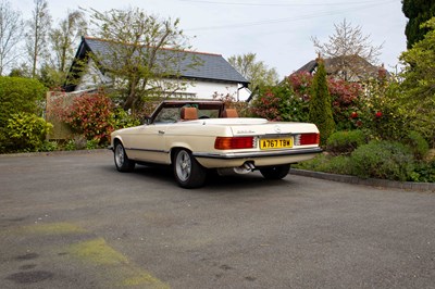 Lot 62 - 1983 Mercedes 380SL