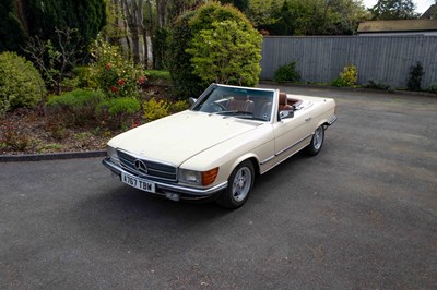 Lot 62 - 1983 Mercedes 380SL