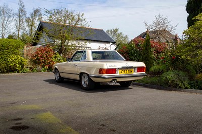 Lot 62 - 1983 Mercedes 380SL