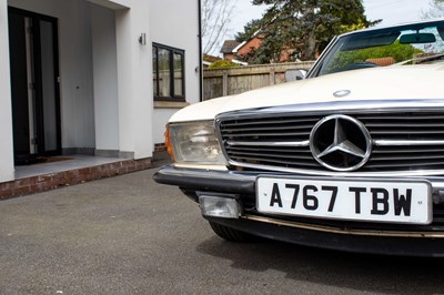 Lot 62 - 1983 Mercedes 380SL