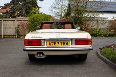 Lot 62 - 1983 Mercedes 380SL