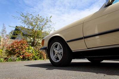 Lot 62 - 1983 Mercedes 380SL