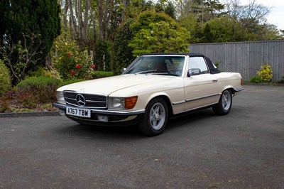 Lot 62 - 1983 Mercedes 380SL