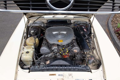 Lot 62 - 1983 Mercedes 380SL