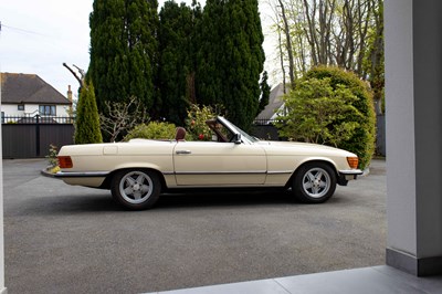 Lot 62 - 1983 Mercedes 380SL