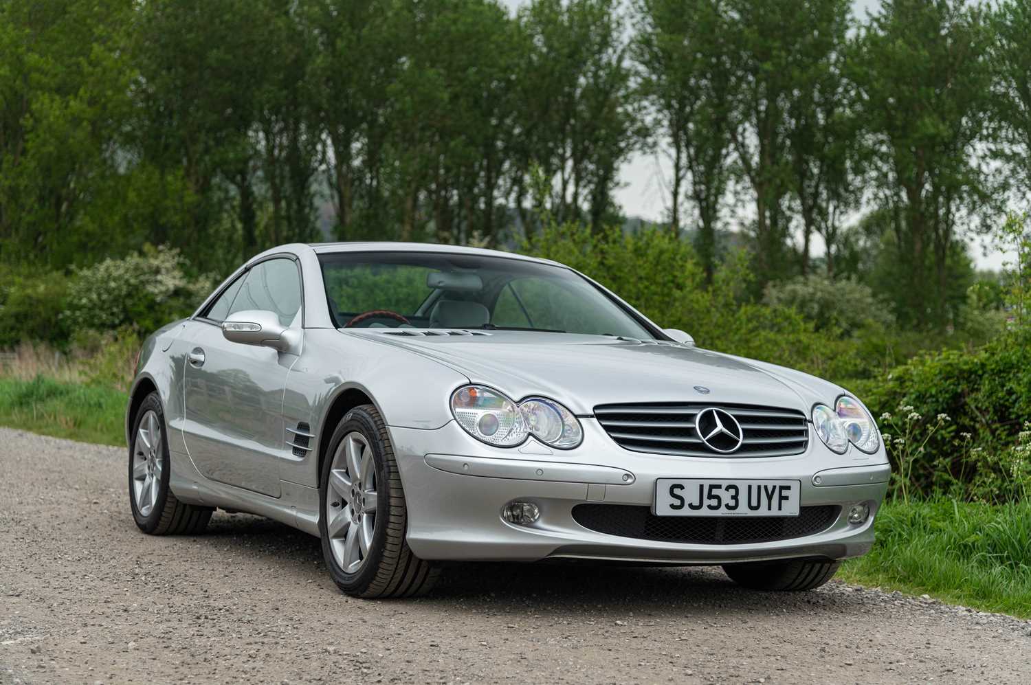 Lot 63 - 2003 Mercedes SL500