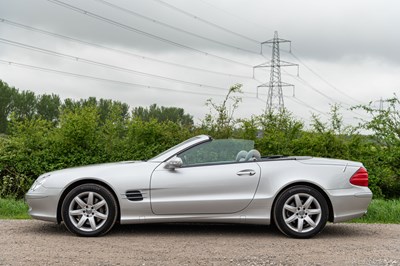 Lot 63 - 2003 Mercedes SL500