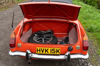 Lot 3 - 1972 MGB Roadster