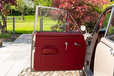 Lot 14 - 1969 Daimler V8 250