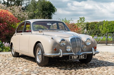 Lot 14 - 1969 Daimler V8 250