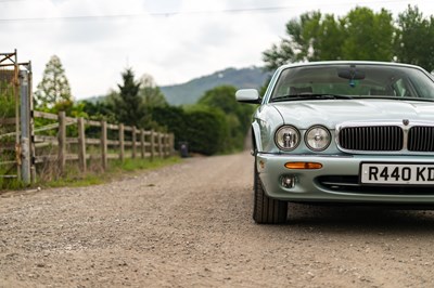 Lot 16 - 1998 Jaguar XJ8