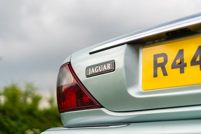 Lot 16 - 1998 Jaguar XJ8