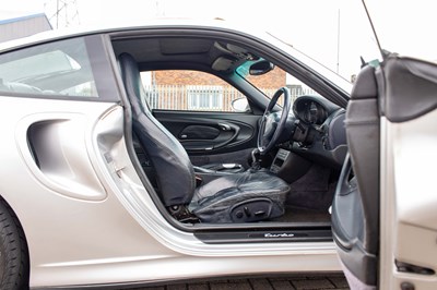 Lot 77 - 2001 Porsche 911 Turbo