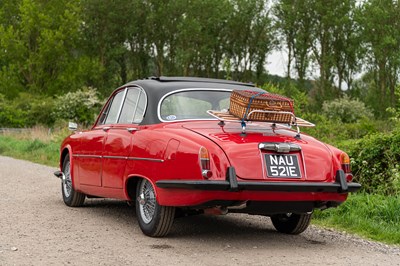 Lot 15 - 1967 Daimler 420