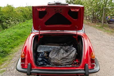 Lot 15 - 1967 Daimler 420