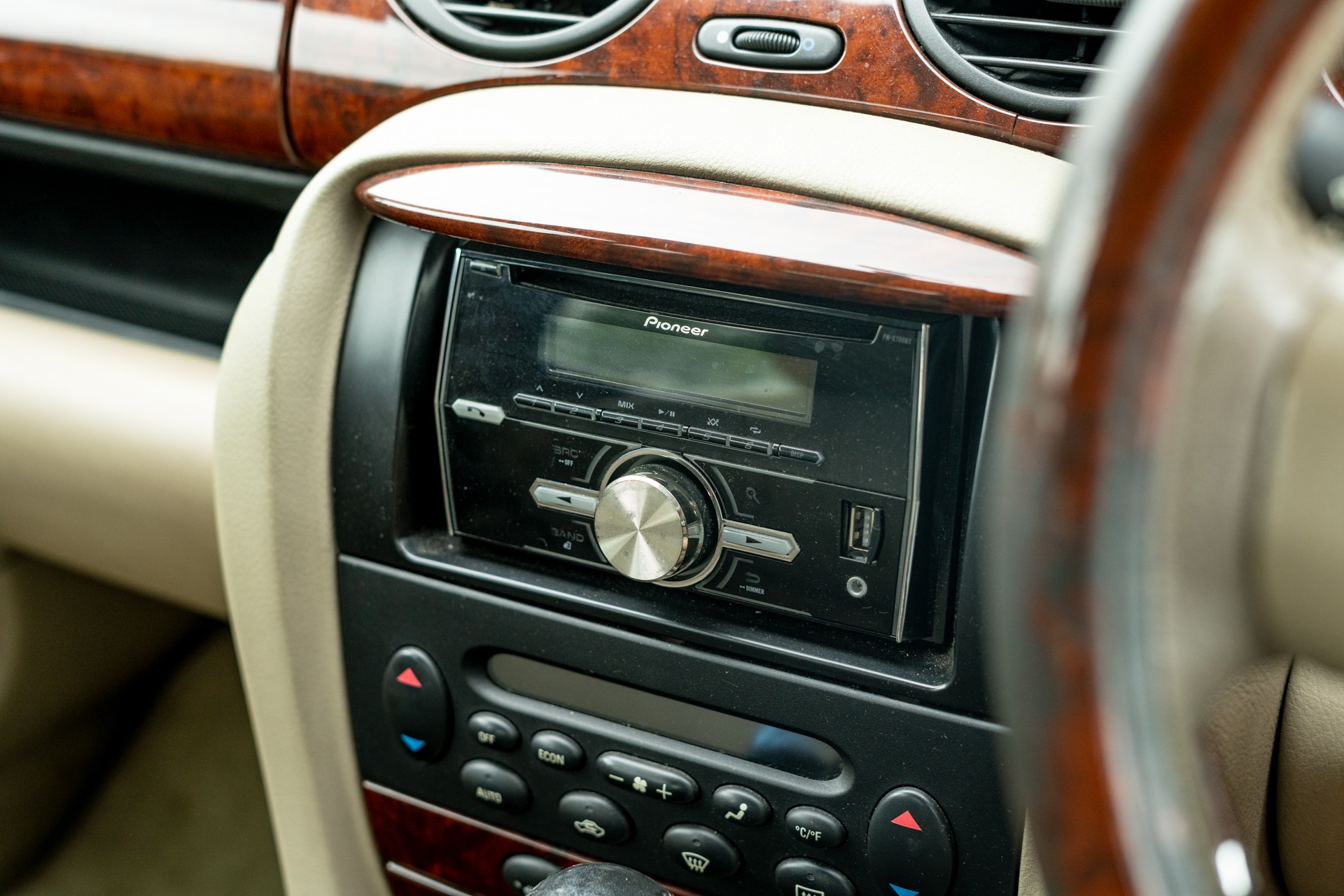Lot 9 - 2003 Rover 75 Connoisseur