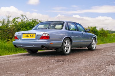 Lot 43 - 2002 Jaguar XJ8 Sport