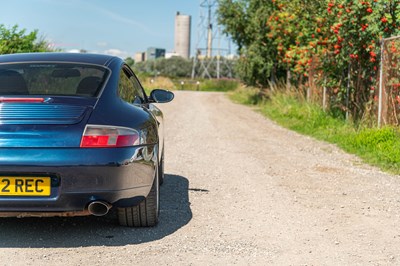 Lot 64 - 1998 Porsche 911 Carrera